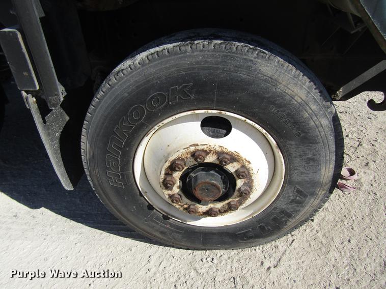 image for item DC7908 1998 Ottawa Commando 50S yard truck