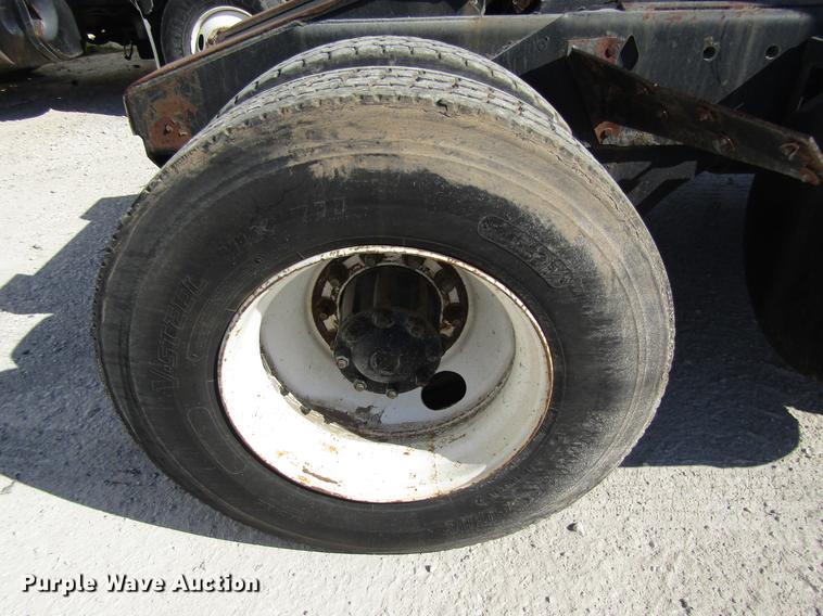 image for item DC7908 1998 Ottawa Commando 50S yard truck