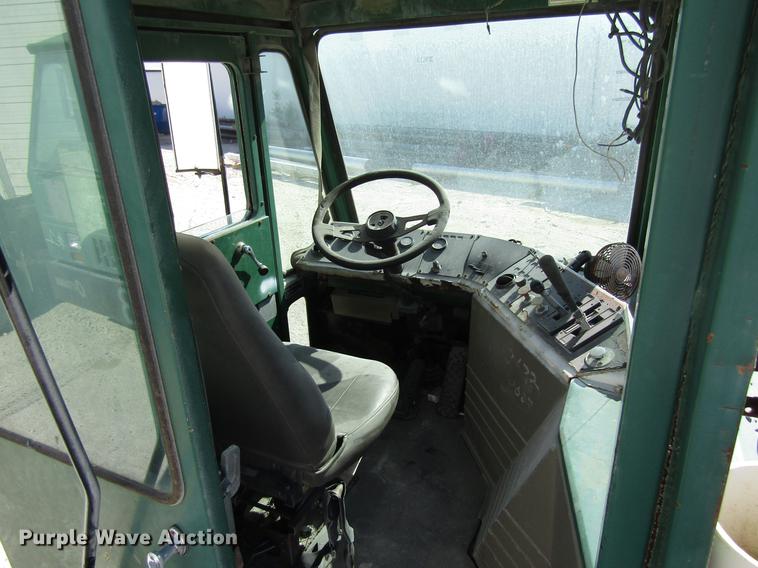 image for item DC7908 1998 Ottawa Commando 50S yard truck