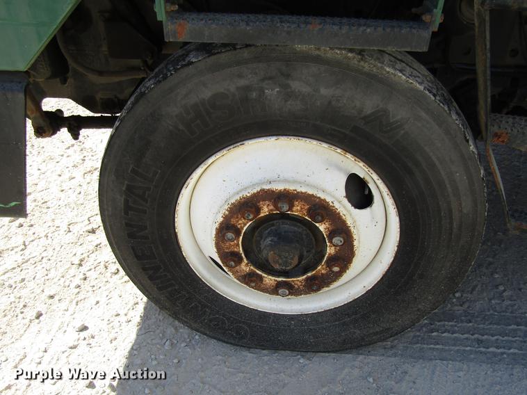 image for item DC7909 1998 Ottawa Commando 50S yard truck