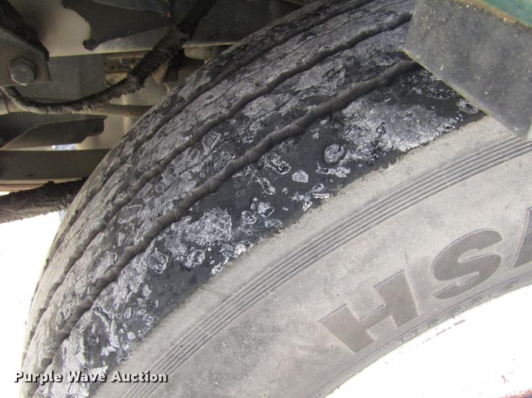 image for item DC7909 1998 Ottawa Commando 50S yard truck