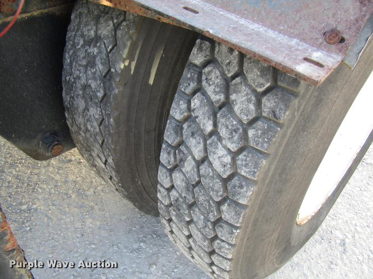 image for item DC7909 1998 Ottawa Commando 50S yard truck