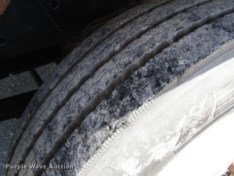 image for item DC7909 1998 Ottawa Commando 50S yard truck