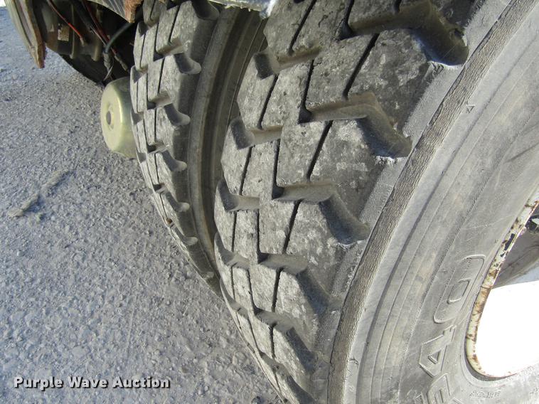 image for item DC7909 1998 Ottawa Commando 50S yard truck