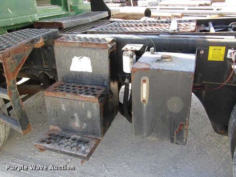 image for item DC7909 1998 Ottawa Commando 50S yard truck