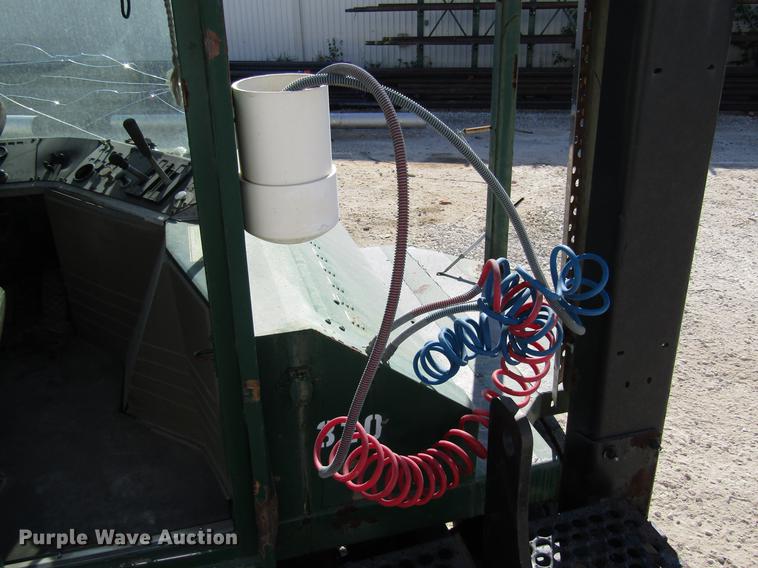 image for item DC7909 1998 Ottawa Commando 50S yard truck