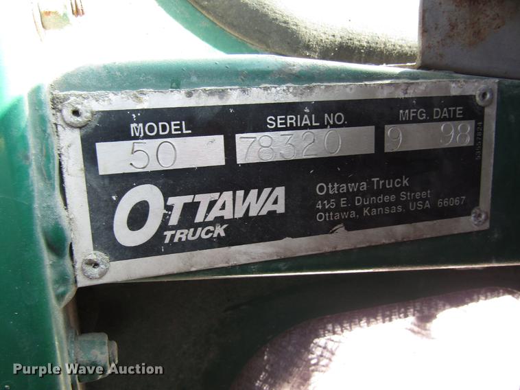 image for item DC7909 1998 Ottawa Commando 50S yard truck