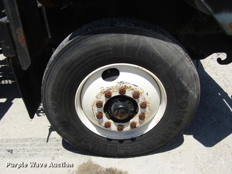 image for item DC7910 1998 Ottawa Commando 30 yard truck