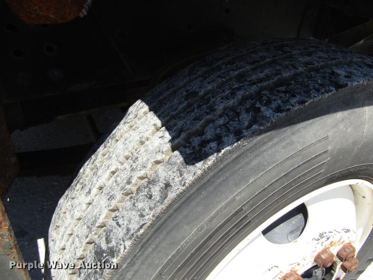 image for item DC7910 1998 Ottawa Commando 30 yard truck