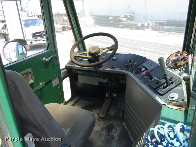 image for item DC7910 1998 Ottawa Commando 30 yard truck