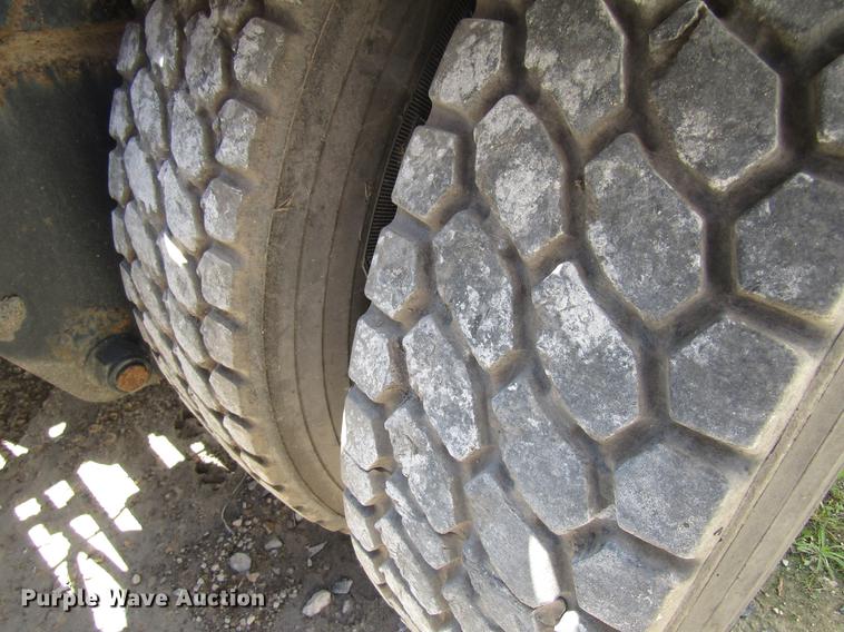 image for item DC7911 1998 Ottawa Commando 50S yard truck