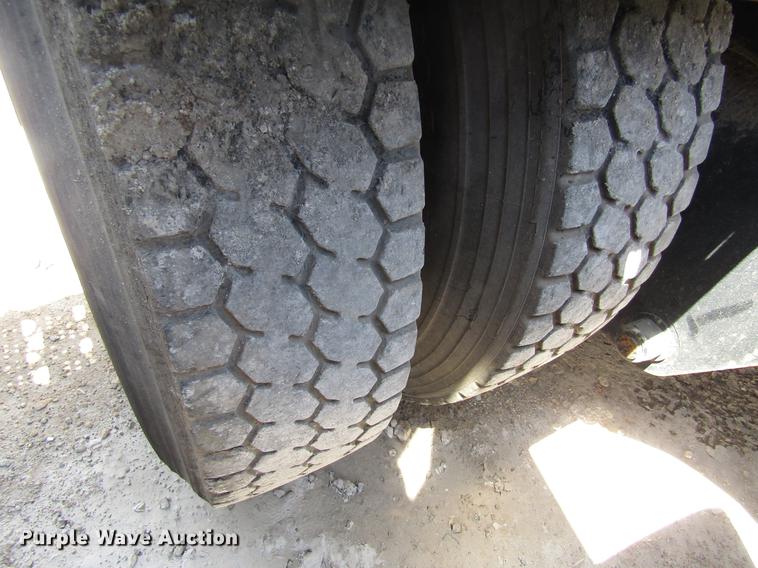 image for item DC7911 1998 Ottawa Commando 50S yard truck