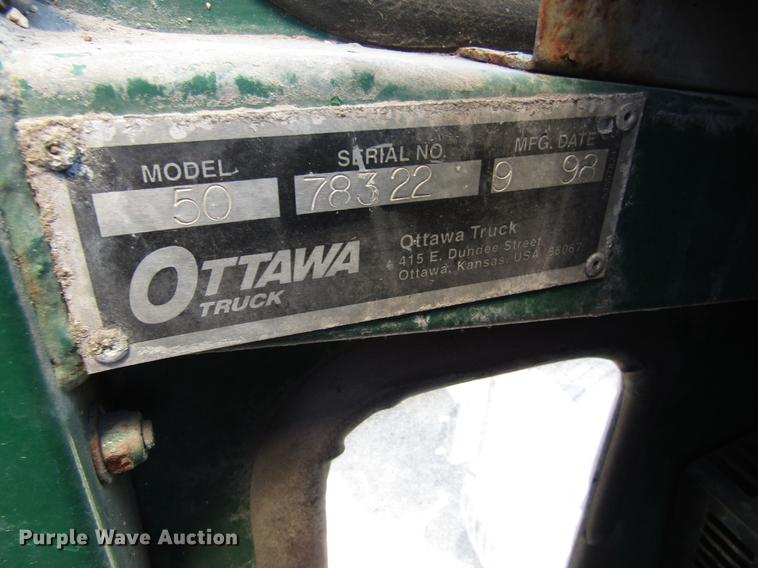 image for item DC7911 1998 Ottawa Commando 50S yard truck
