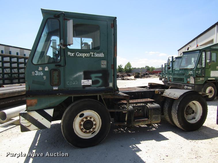 image for item DC7912 1998 Ottawa Commando 50S yard truck