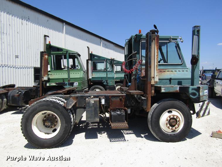 image for item DC7912 1998 Ottawa Commando 50S yard truck