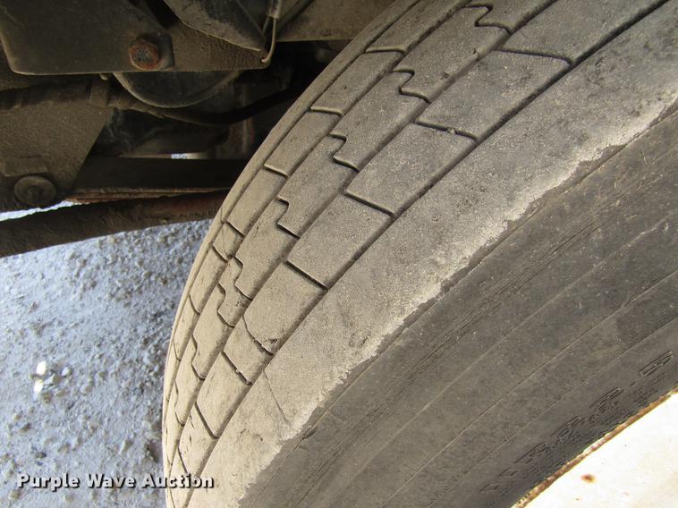 image for item DC7912 1998 Ottawa Commando 50S yard truck