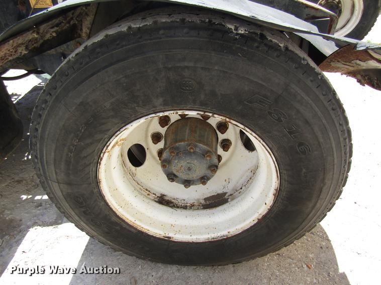 image for item DC7912 1998 Ottawa Commando 50S yard truck