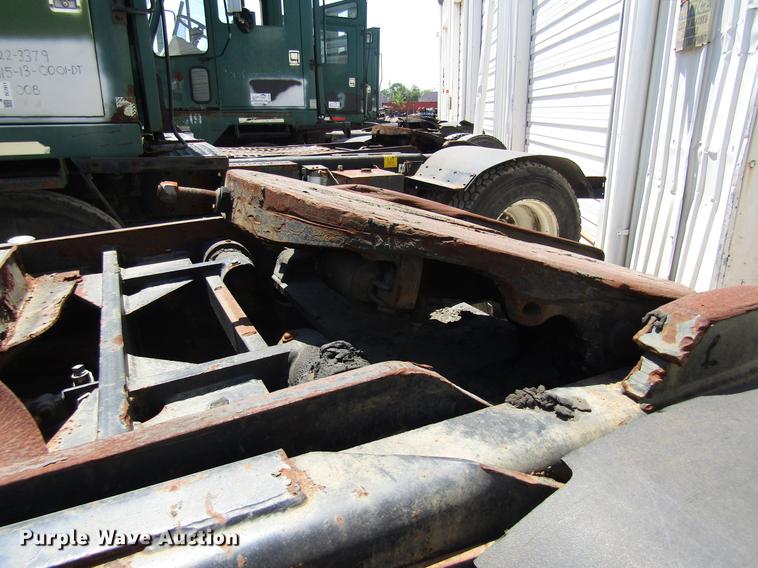 image for item DC7912 1998 Ottawa Commando 50S yard truck