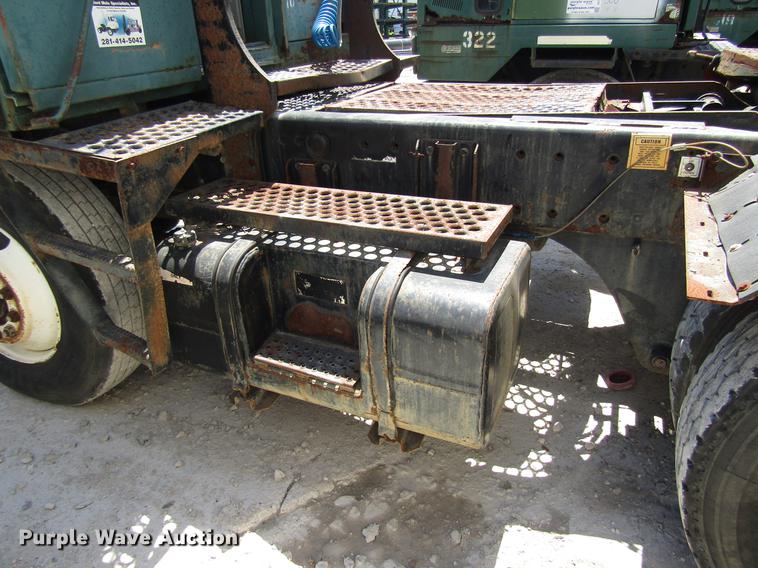 image for item DC7912 1998 Ottawa Commando 50S yard truck