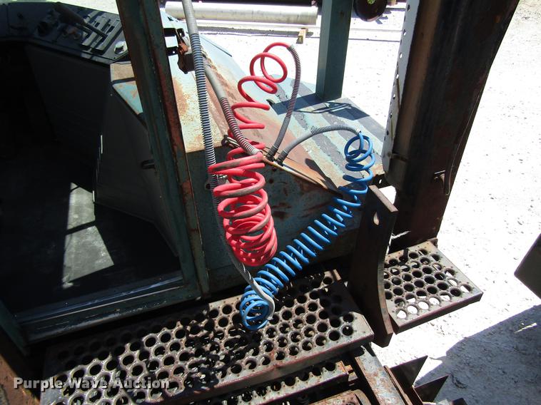 image for item DC7912 1998 Ottawa Commando 50S yard truck