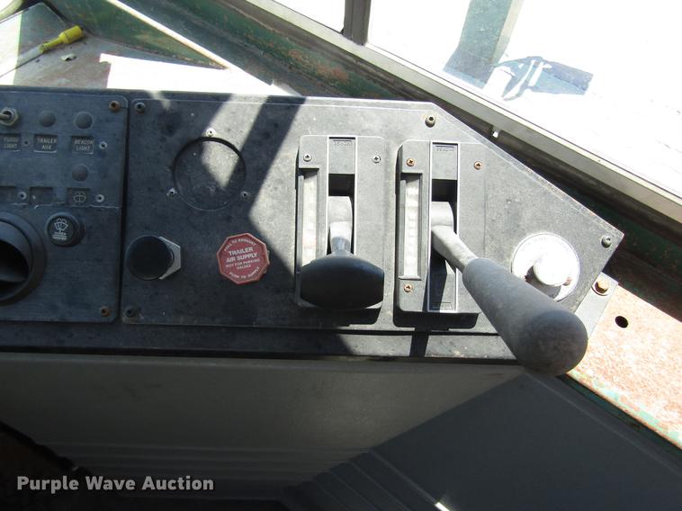 image for item DC7912 1998 Ottawa Commando 50S yard truck