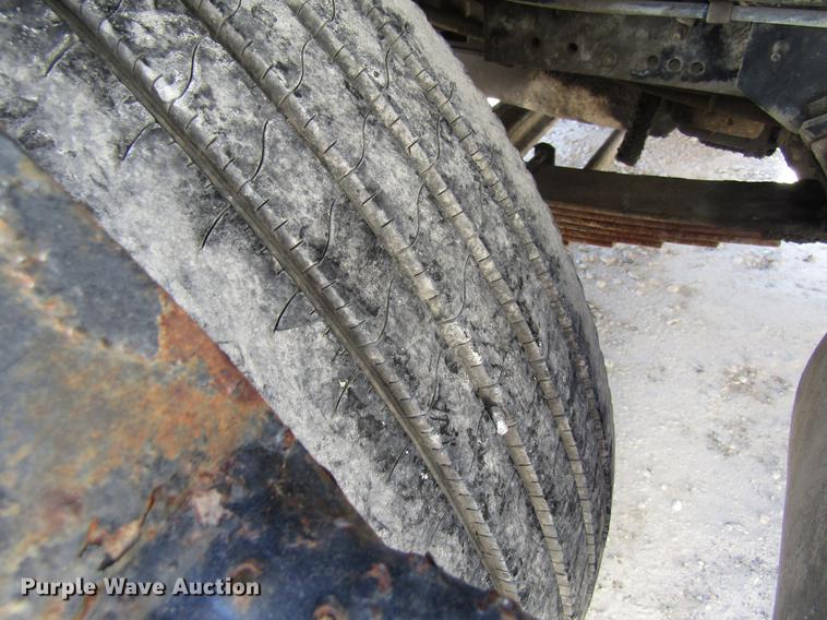 image for item DC7913 1998 Ottawa Commando 50S yard truck