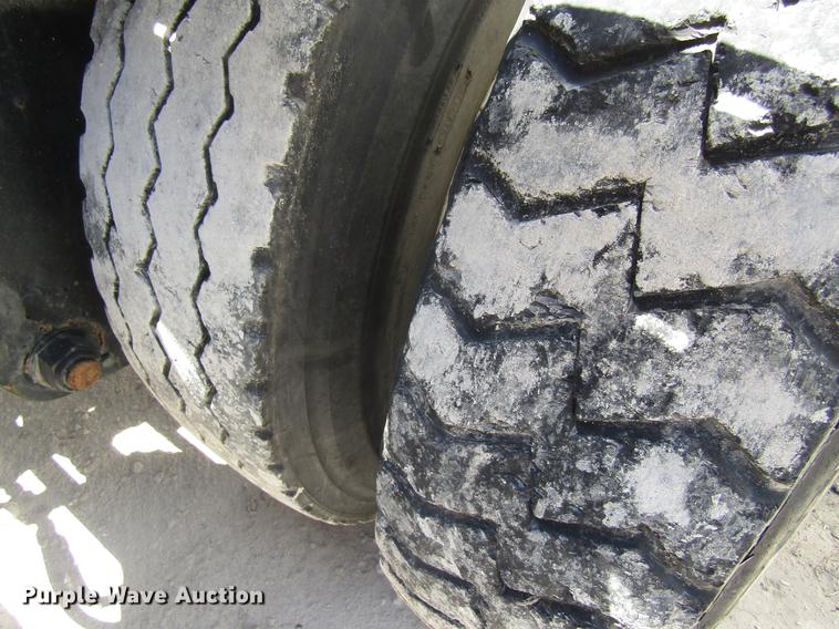 image for item DC7913 1998 Ottawa Commando 50S yard truck