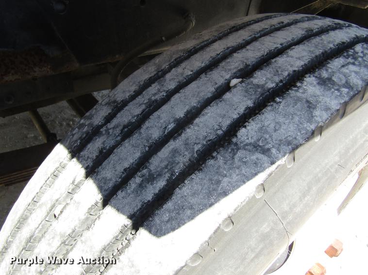 image for item DC7913 1998 Ottawa Commando 50S yard truck