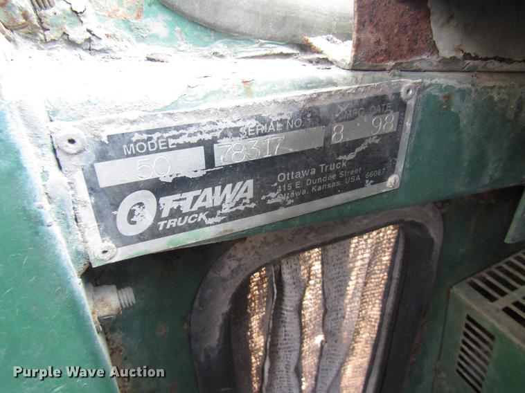 image for item DC7913 1998 Ottawa Commando 50S yard truck