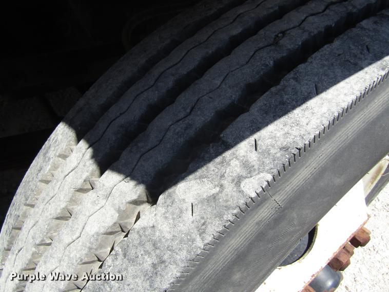 image for item DC7914 1998 Ottawa Commando 50S yard truck