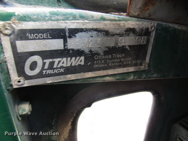 image for item DC7914 1998 Ottawa Commando 50S yard truck