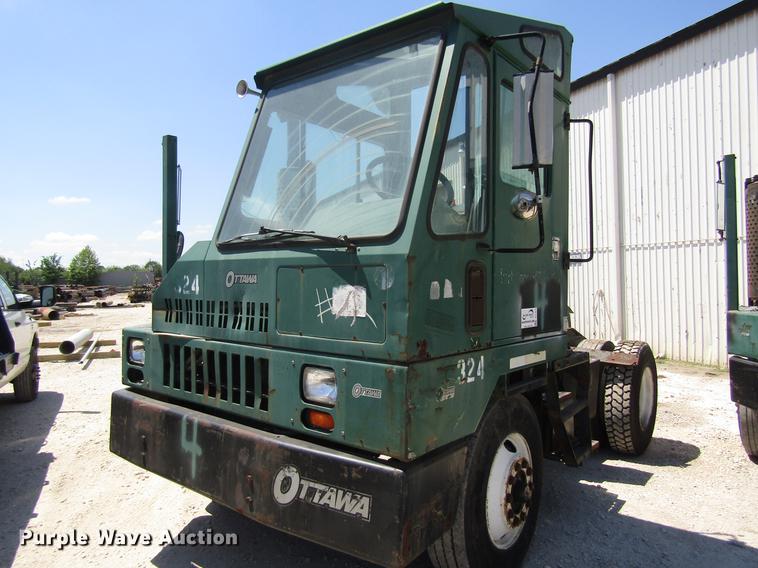 image for item DC7915 1998 Ottawa Commando 50S yard truck