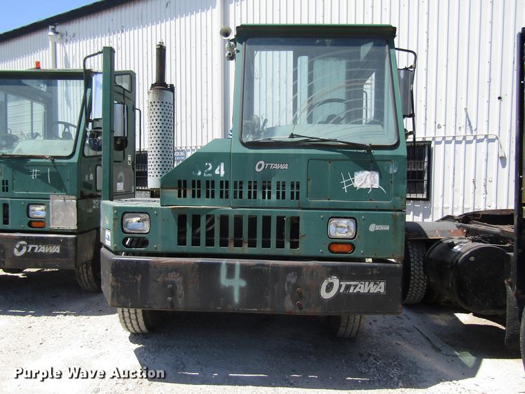 image for item DC7915 1998 Ottawa Commando 50S yard truck