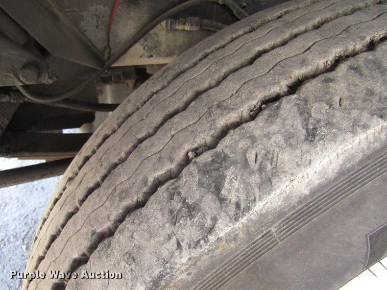 image for item DC7915 1998 Ottawa Commando 50S yard truck