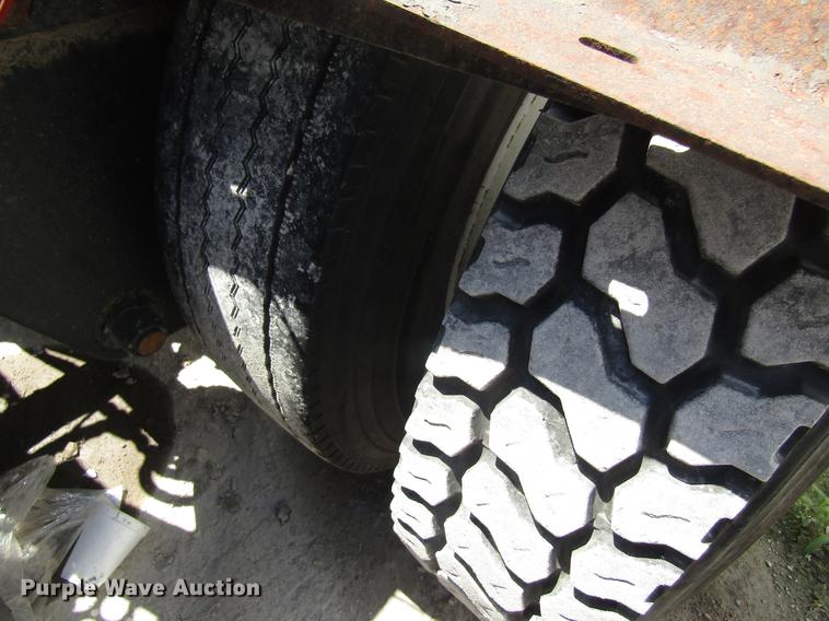 image for item DC7915 1998 Ottawa Commando 50S yard truck