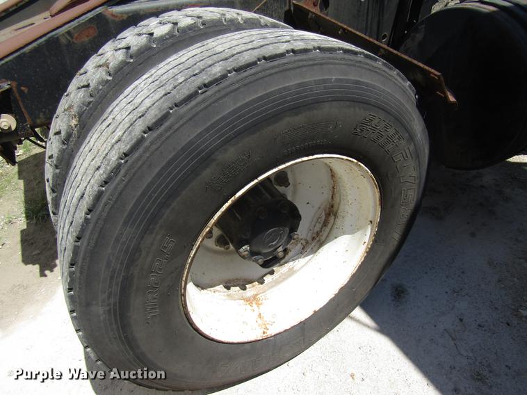 image for item DC7915 1998 Ottawa Commando 50S yard truck