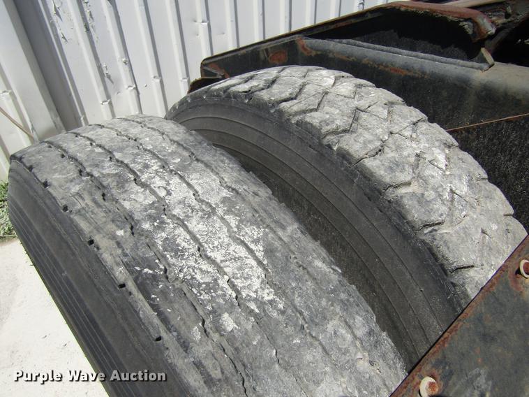 image for item DC7915 1998 Ottawa Commando 50S yard truck