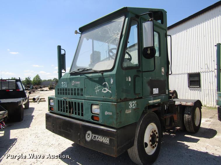 image for item DC7916 1998 Ottawa Commando 50S yard truck