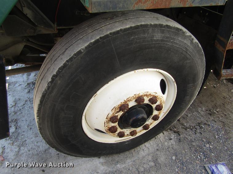 image for item DC7916 1998 Ottawa Commando 50S yard truck