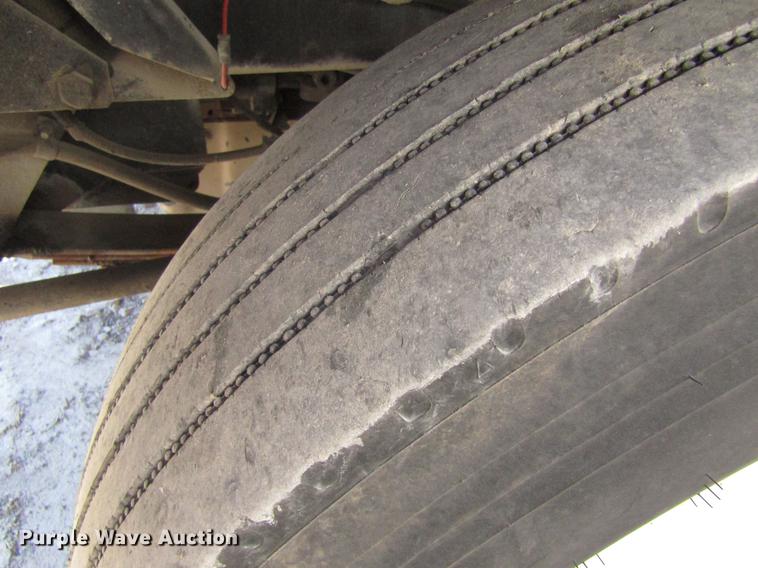 image for item DC7916 1998 Ottawa Commando 50S yard truck