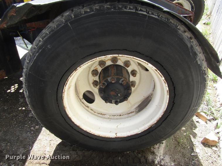 image for item DC7916 1998 Ottawa Commando 50S yard truck