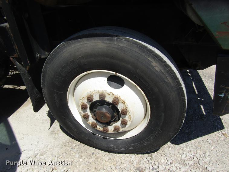 image for item DC7916 1998 Ottawa Commando 50S yard truck