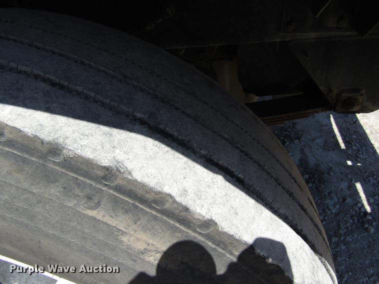 image for item DC7916 1998 Ottawa Commando 50S yard truck