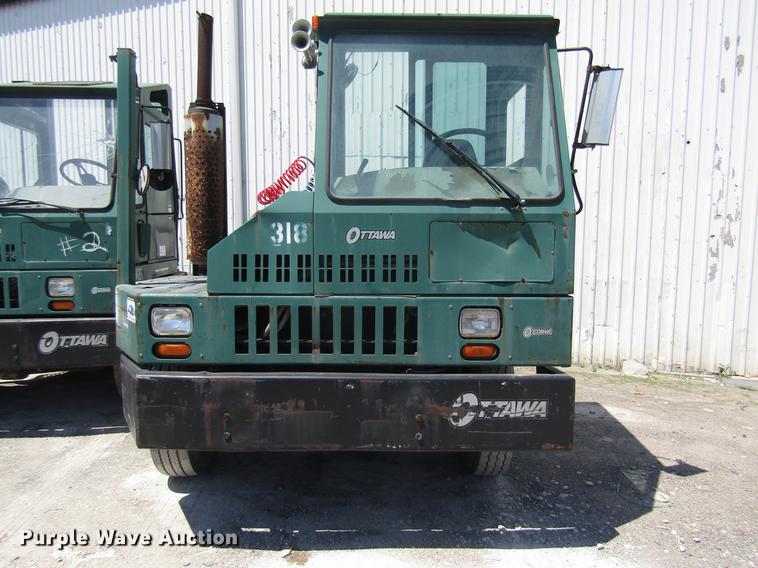 image for item DC7917 1998 Ottawa Commando 50S yard truck