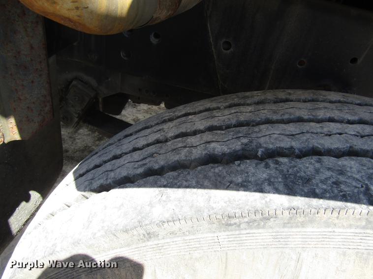 image for item DC7917 1998 Ottawa Commando 50S yard truck