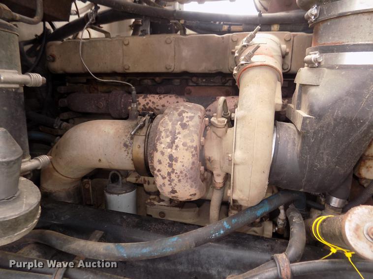 image for item DD2759 1989 Kenworth T400 semi truck