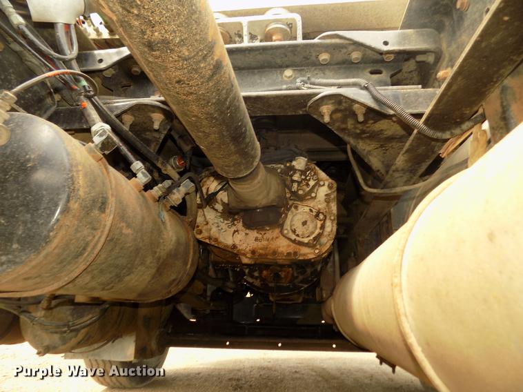 image for item DD2759 1989 Kenworth T400 semi truck