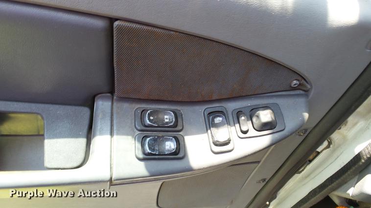 image for item DE0167 2006 Freightliner Columbia semi truck