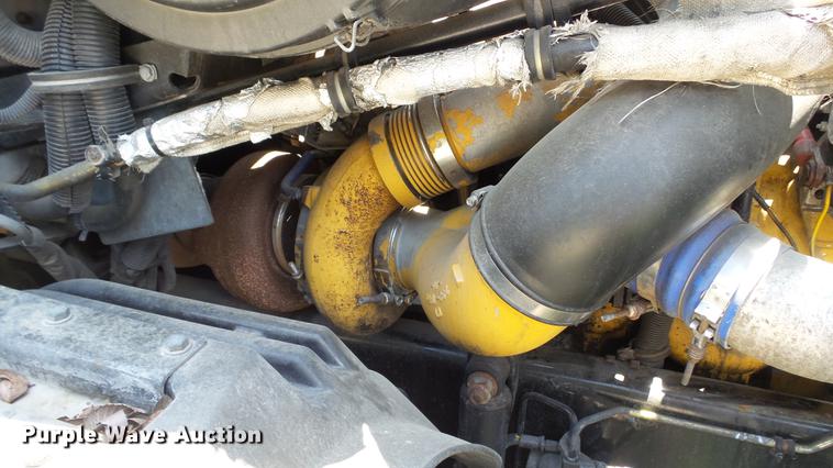 image for item DE0167 2006 Freightliner Columbia semi truck