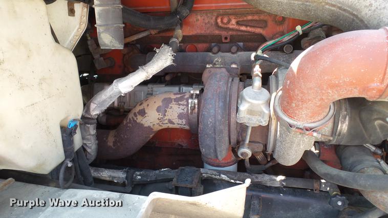 image for item DE0169 2007 International 9400i semi truck